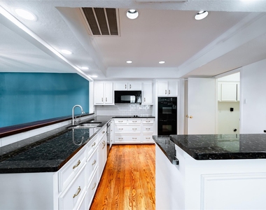 5918 San Felipe St Street - Photo Thumbnail 14