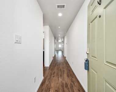 20939 Wedgewood Chase - Photo Thumbnail 4