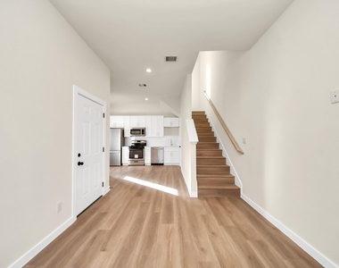 8025 Peachtree Street - Photo Thumbnail 7