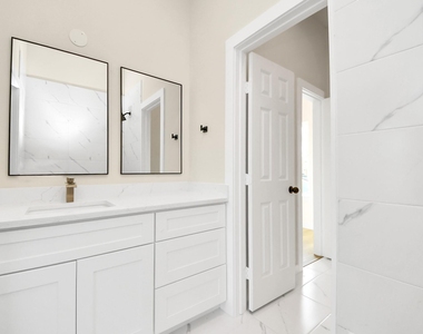 8025 Peachtree Street - Photo Thumbnail 22