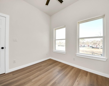 8025 Peachtree Street - Photo Thumbnail 26