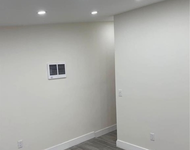94-96 Park - Photo Thumbnail 12