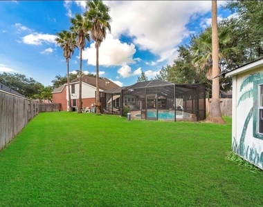 16303 Candlerock Court - Photo Thumbnail 3