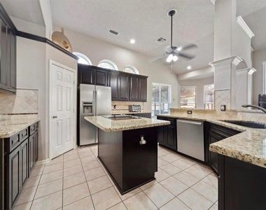 16303 Candlerock Court - Photo Thumbnail 11