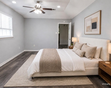 2323 Tinechester Drive - Photo Thumbnail 11