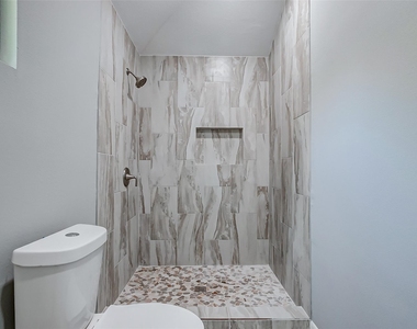2323 Tinechester Drive - Photo Thumbnail 22