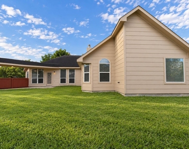 3207 Hickory Knoll Drive - Photo Thumbnail 23