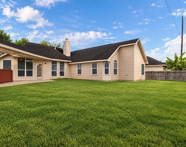 3207 Hickory Knoll Drive - Photo Thumbnail 22