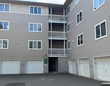 130 Orchard - Photo Thumbnail 19