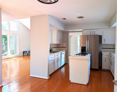 1310 S Kirkwood Road - Photo Thumbnail 8