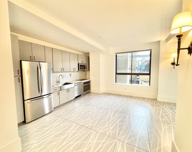 2201 Market Street - Photo Thumbnail 1