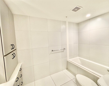 2201 Market Street - Photo Thumbnail 7