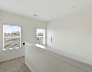 6417 Eastland Street - Photo Thumbnail 13