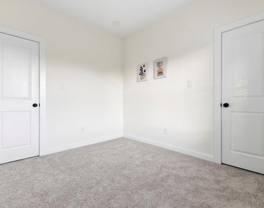 6417 Eastland Street - Photo Thumbnail 26