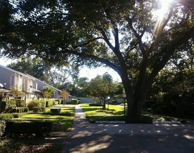 12948 Greenway Chase Court - Photo Thumbnail 25