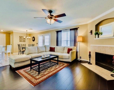 11902 Solon Springs Drive - Photo Thumbnail 11