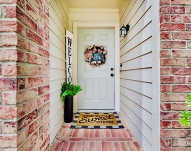 11902 Solon Springs Drive - Photo Thumbnail 3