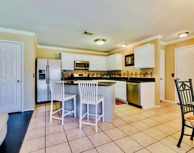 11902 Solon Springs Drive - Photo Thumbnail 14