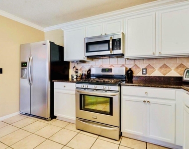 11902 Solon Springs Drive - Photo Thumbnail 18