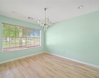 10950 Linden Gate Drive - Photo Thumbnail 3