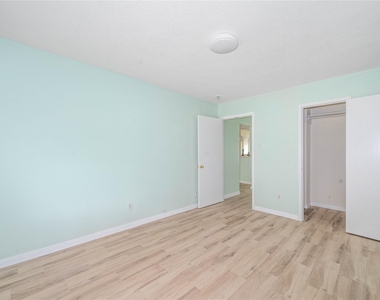 10950 Linden Gate Drive - Photo Thumbnail 16