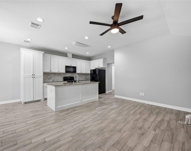 3425 Mount Pleasant Street - Photo Thumbnail 4