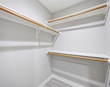 3425 Mount Pleasant Street - Photo Thumbnail 22