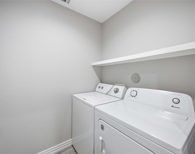 3425 Mount Pleasant Street - Photo Thumbnail 23