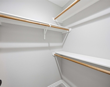 3425 Mount Pleasant Street - Photo Thumbnail 17