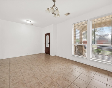 5519 Jay Thrush Drive - Photo Thumbnail 6