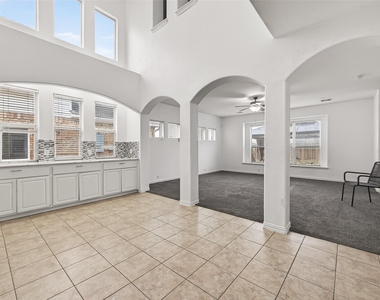 5519 Jay Thrush Drive - Photo Thumbnail 18