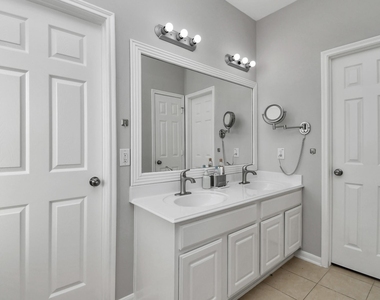 21527 Bedias Creek Drive - Photo Thumbnail 10