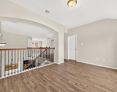 3508 Oakville Drive - Photo Thumbnail 33