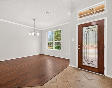 3508 Oakville Drive - Photo Thumbnail 6