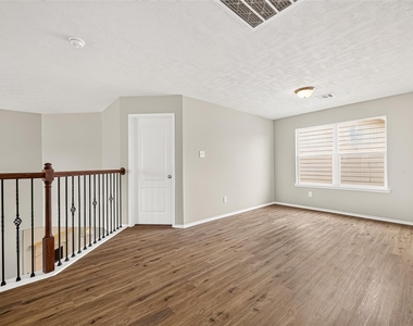3508 Oakville Drive - Photo Thumbnail 37