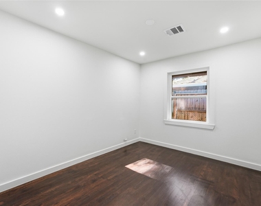 4709 Nina Lee Lane - Photo Thumbnail 22