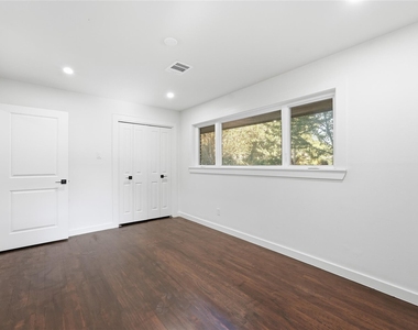 4709 Nina Lee Lane - Photo Thumbnail 19