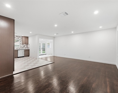 4709 Nina Lee Lane - Photo Thumbnail 5