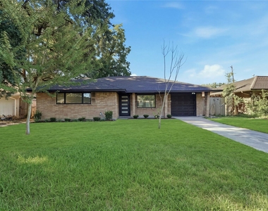 4709 Nina Lee Lane - Photo Thumbnail 3