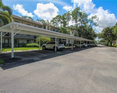 5767 Deauville Circle - Photo Thumbnail 7
