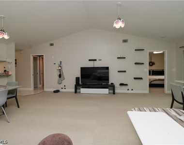5767 Deauville Circle - Photo Thumbnail 25