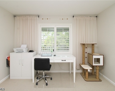 5767 Deauville Circle - Photo Thumbnail 33