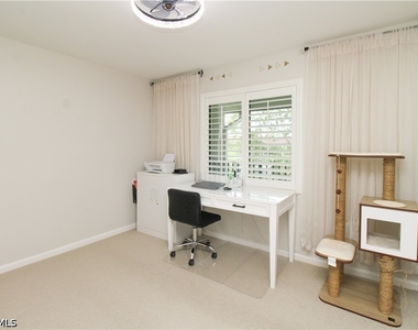 5767 Deauville Circle - Photo Thumbnail 32