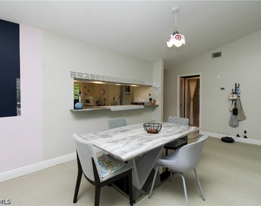 5767 Deauville Circle - Photo Thumbnail 21