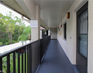 5767 Deauville Circle - Photo Thumbnail 10