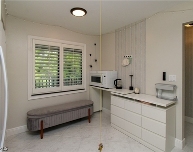 5767 Deauville Circle - Photo Thumbnail 20