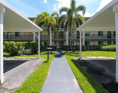 5767 Deauville Circle - Photo Thumbnail 5
