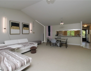 5767 Deauville Circle - Photo Thumbnail 2