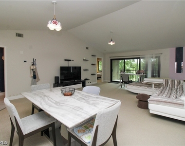 5767 Deauville Circle - Photo Thumbnail 27