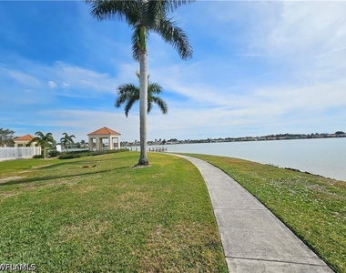7761 Jewel Lane - Photo Thumbnail 11